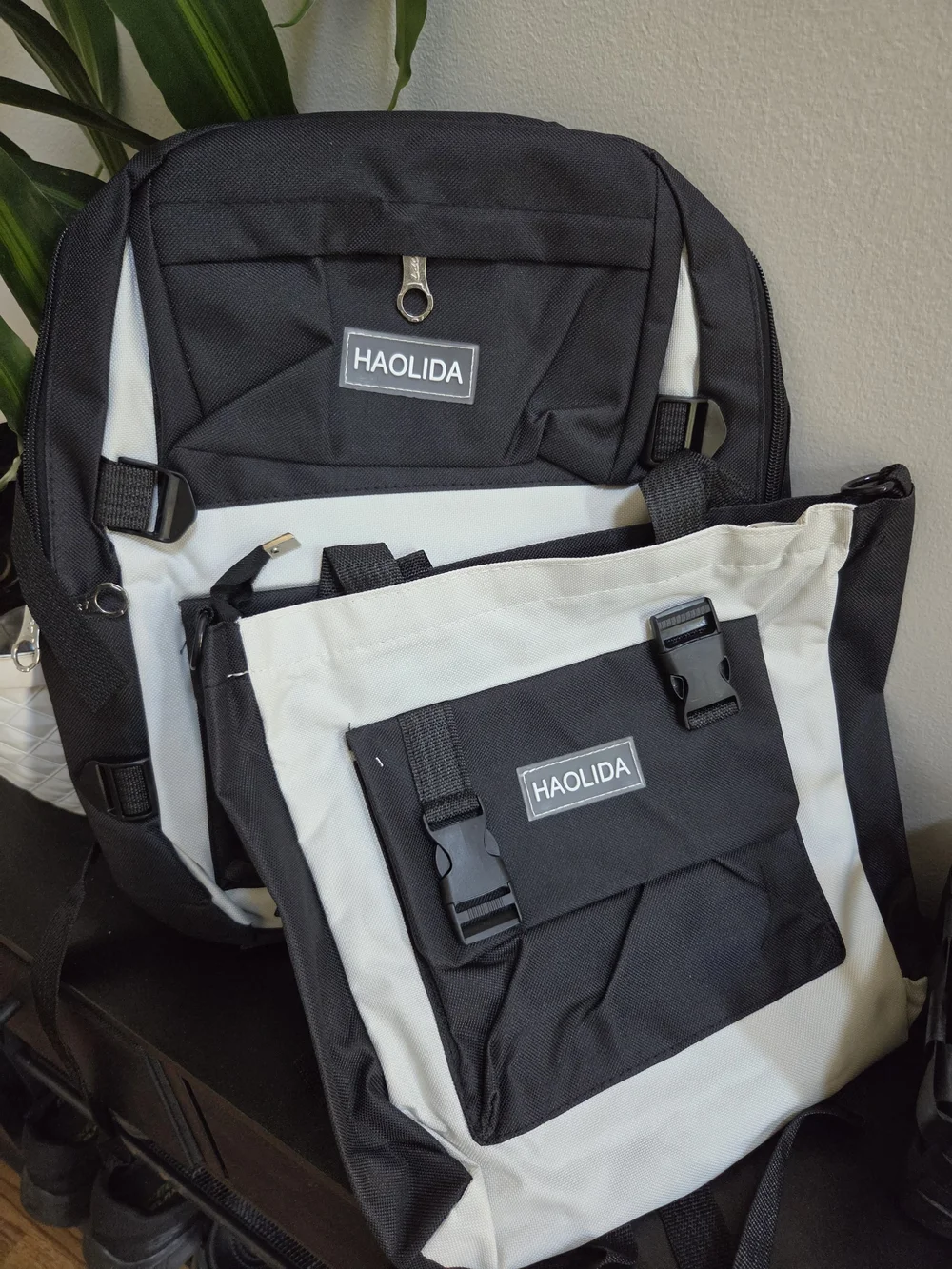 HAOLIDA 4 Piece Set Black White Two Tone Canvas Backpack